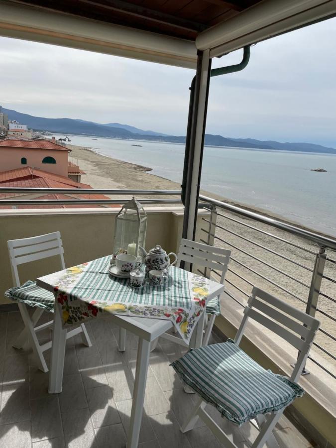 Hotel Eden Follonica Bagian luar foto