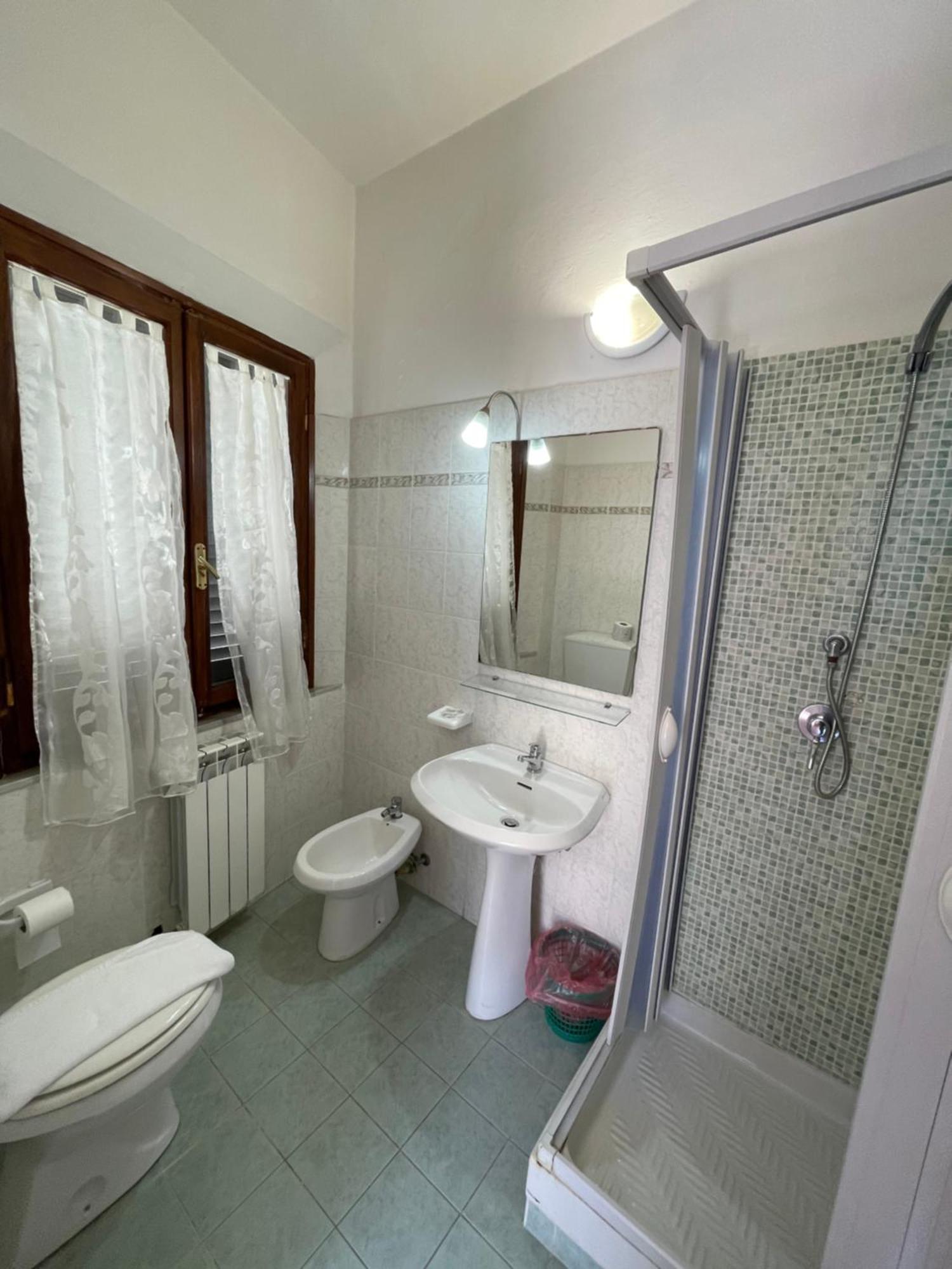 Hotel Eden Follonica Bagian luar foto