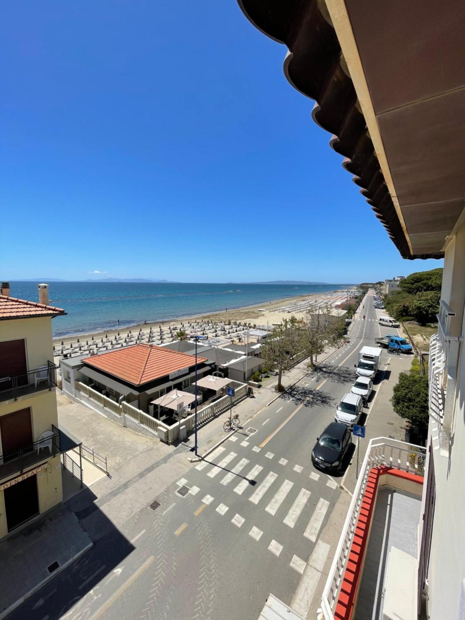 Hotel Eden Follonica Bagian luar foto
