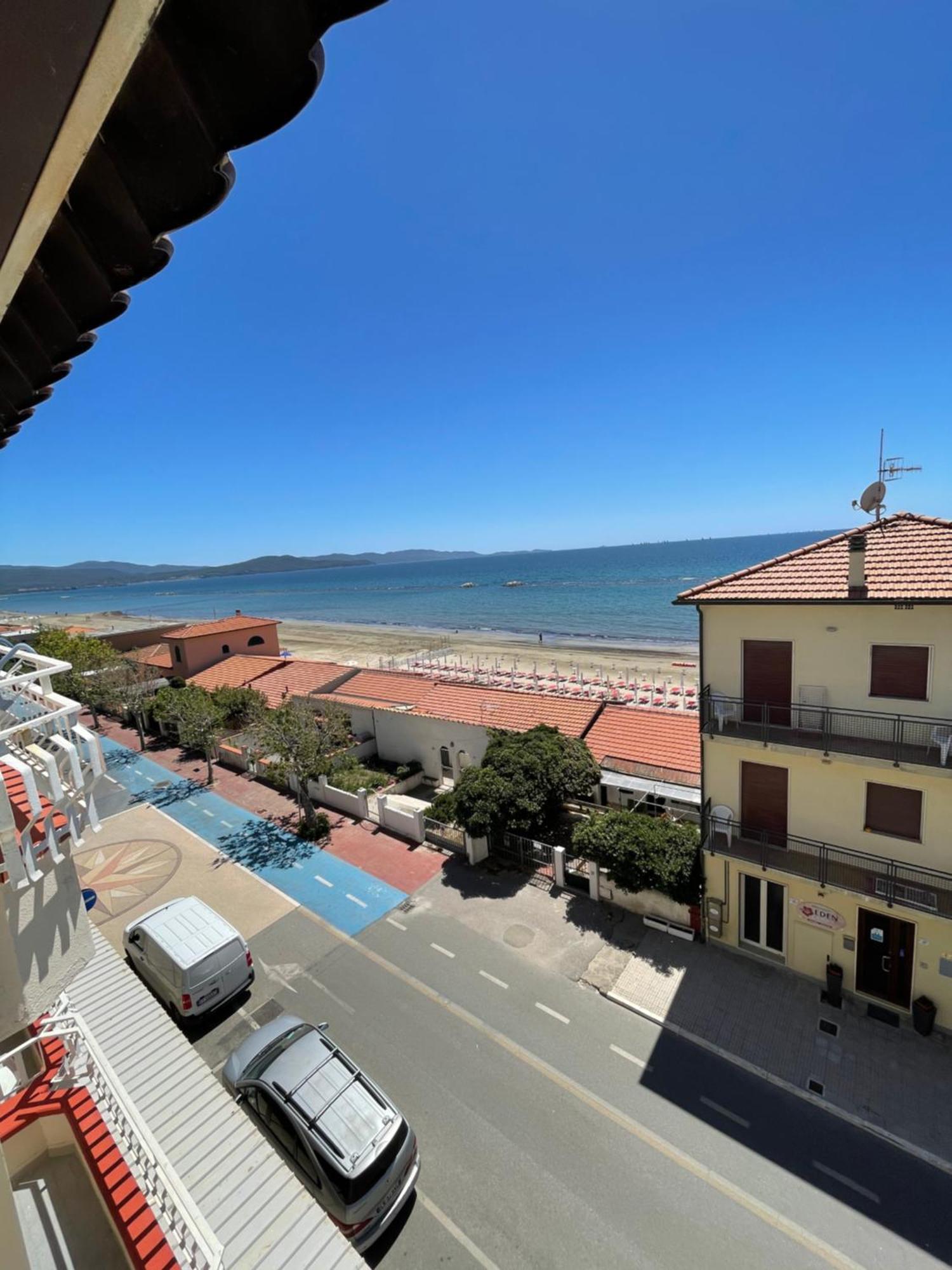 Hotel Eden Follonica Bagian luar foto